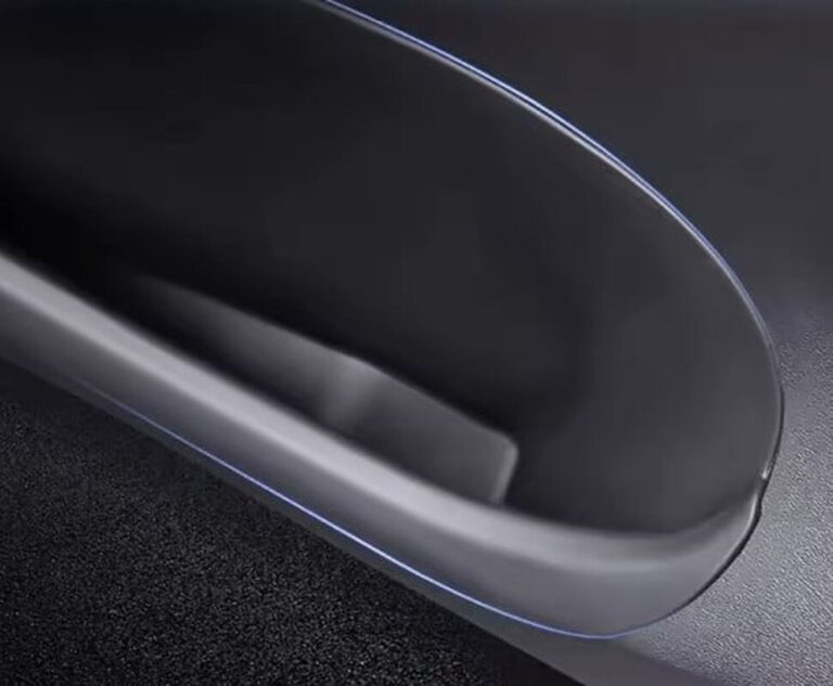 Etanchéisation vide de porte Tesla Model Y (2)
